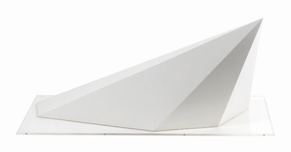 Sol LeWitt : Pyramid  (1985)  - Legno smaltato bianco - Auction Modern and Contemporary Art - I - Casa d'aste Farsettiarte