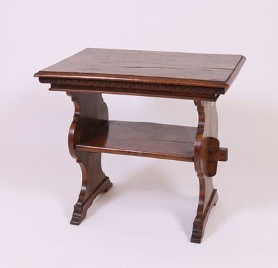 Tavolo in Legno di Noce