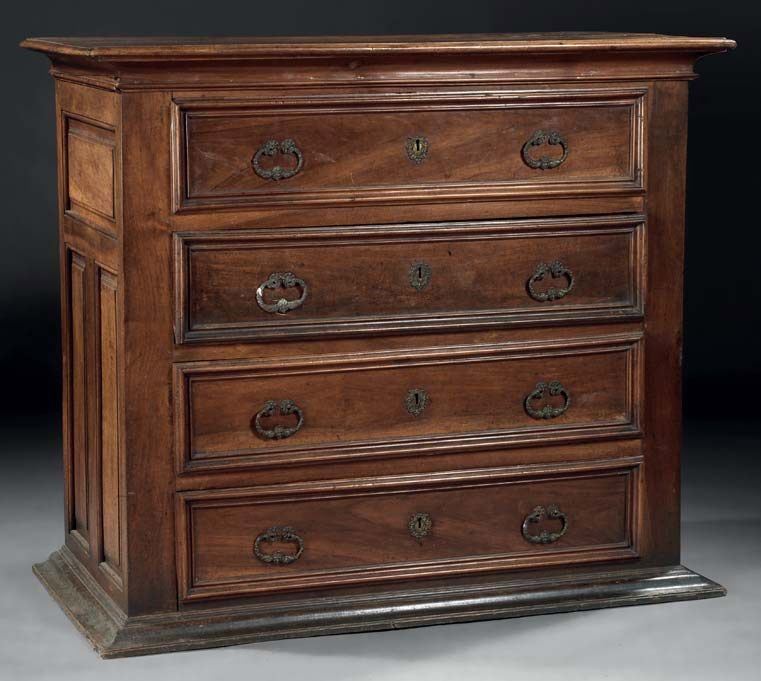 Cassettone in Legno di Noce