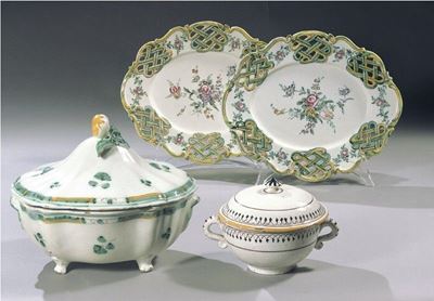 Tazza da Puerpera in Maiolica Avorio