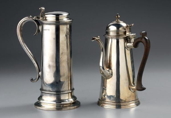 Antica caffettiera in argento