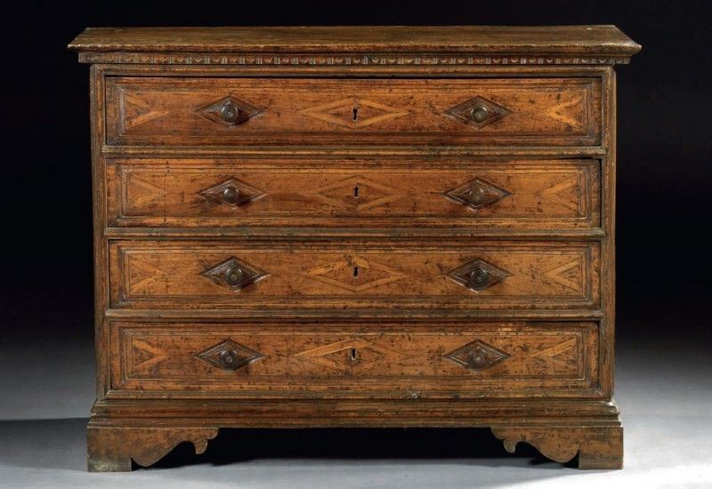 Cassettone in Legno di Noce