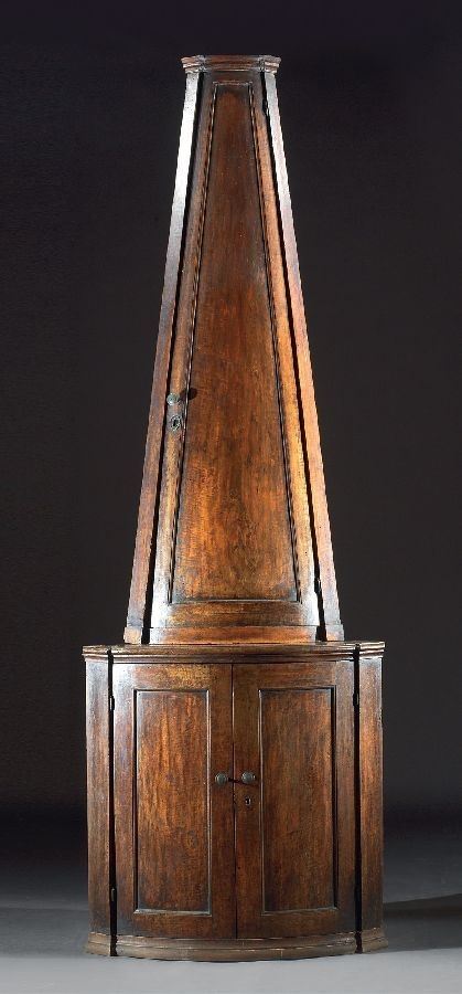 Angoliera a Mezzaluna in Legno di Noce