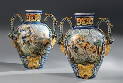 Coppia di Vasi Ad Anfora in Maiolica Policroma