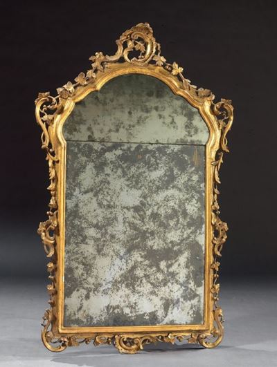 Specchiera in Stile Rococo in Legno Intagliato e Dorato