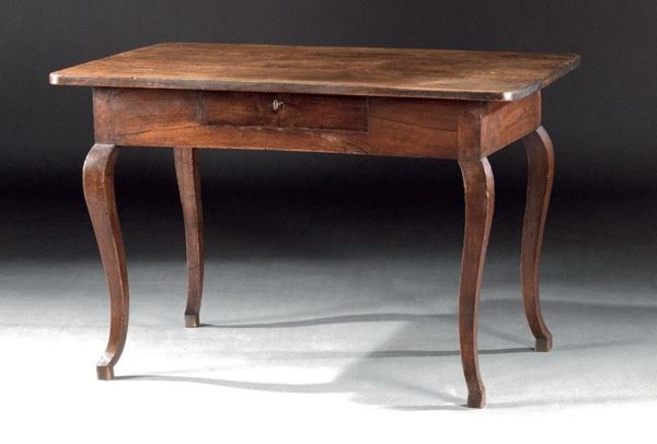 Tavolo-scrivania in legno di noce  (secolo XIX.)  - Asta Arredi e Dipinti Antichi - I - Casa d'aste Farsettiarte