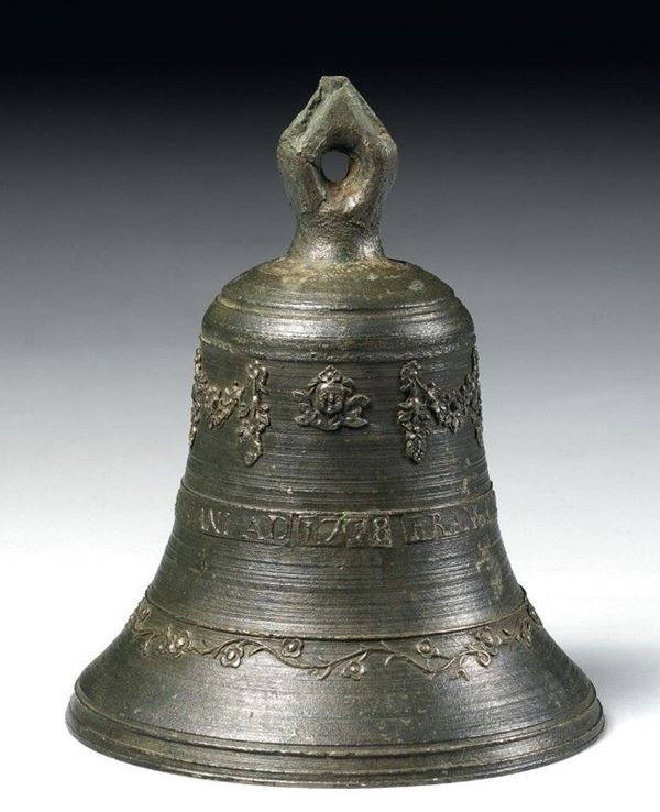 Campana in bronzo