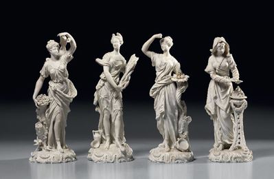 Lotto di Quattro Sculture in Biscuit