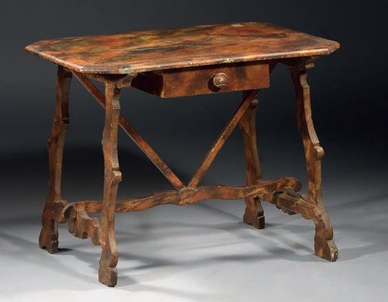 Tavolino in legno laccato