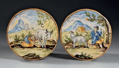 Due Tondi in Maiolica Policroma Castelli