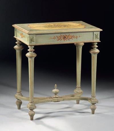 Tavolino in Legno Laccato Azzurro e Avorio