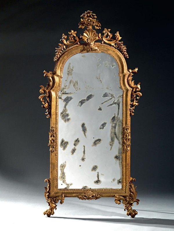Specchiera in legno intagliato e dorato  - Auction Arredi e Dipinti Antichi - I - Casa d'aste Farsettiarte
