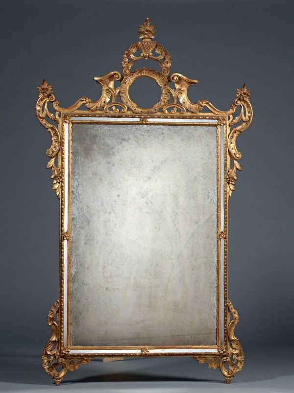 Specchiera in legno intagliato e dorato  - Auction Arredi e Dipinti Antichi - I - Casa d'aste Farsettiarte