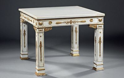 Tavolo Neoclassico in Legno Laccato e Dorato