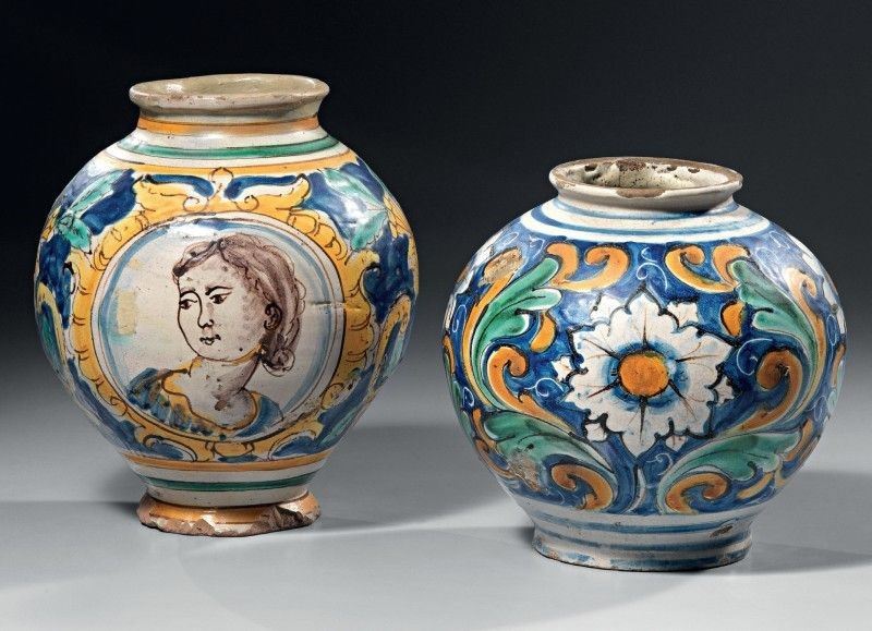 Vaso Globulare con Decoro a Ornati