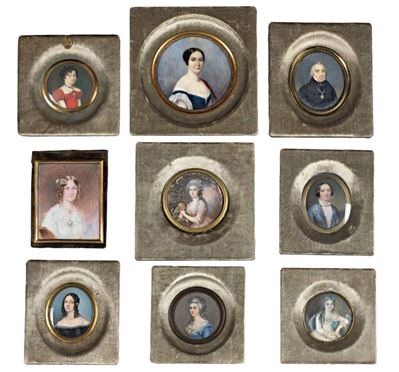 Lotto Composto da Nove Miniature