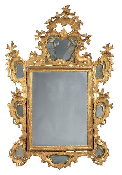Specchiera in Legno Riccamente Intagliato e Dorato