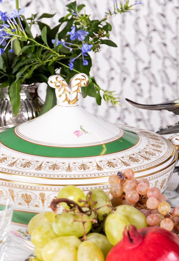 Elegante servizio da tavola in porcellana Laveno Impero