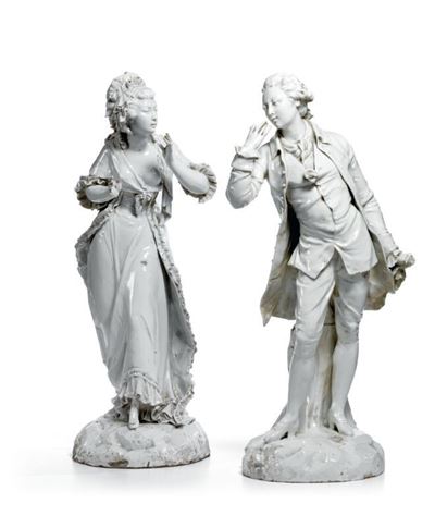 Due Sculture in Porcellana Bianca