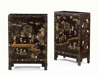 Due Mobili in Legno Laccato