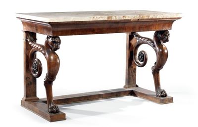 Grande Consolle in Legno di Noce Scolpito