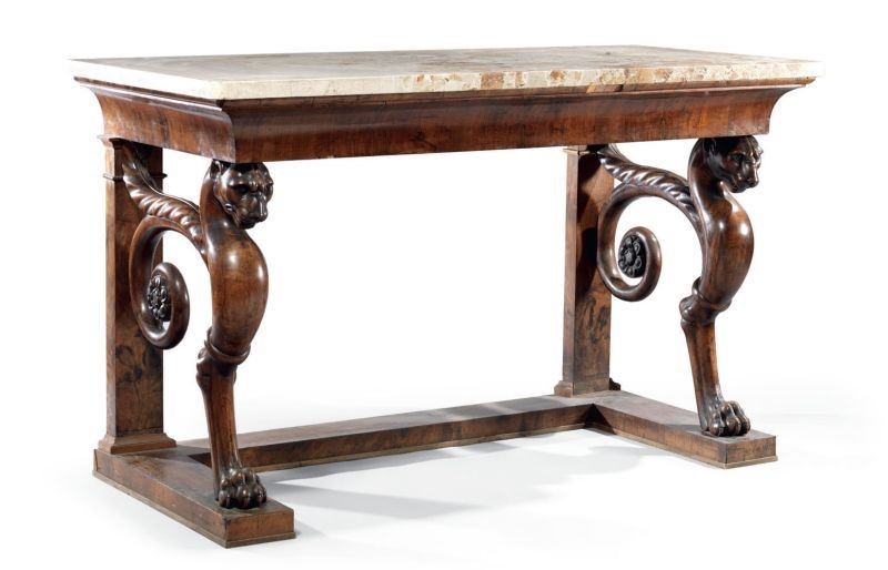 Grande Consolle in Legno di Noce Scolpito