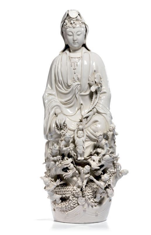 Scultura in Porcellana Bianca