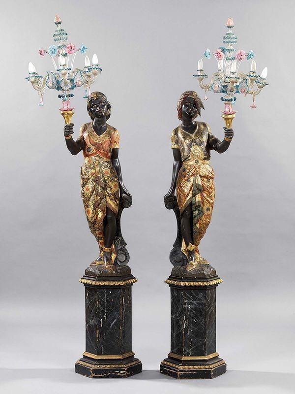 Coppia di Sculture in Legno Policromo, Dorato e Meccato