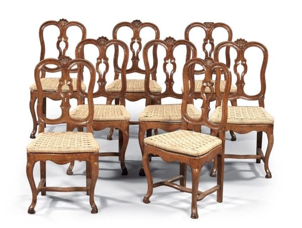 Gruppo di otto sedie