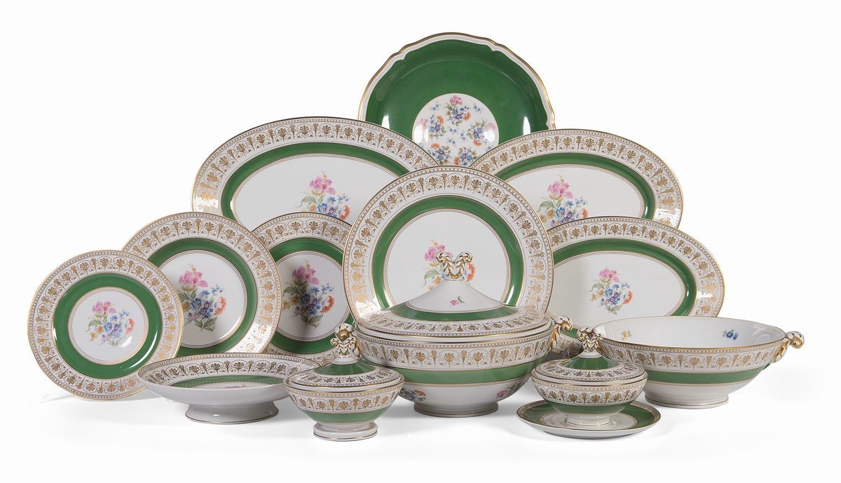 Elegante Servito da Tavola in Porcellana