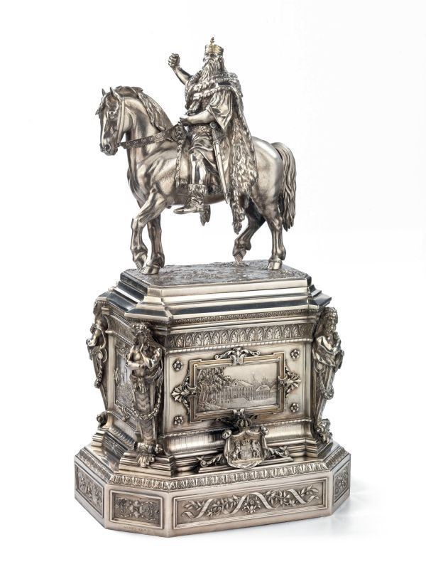 Grande Scultura in Argento