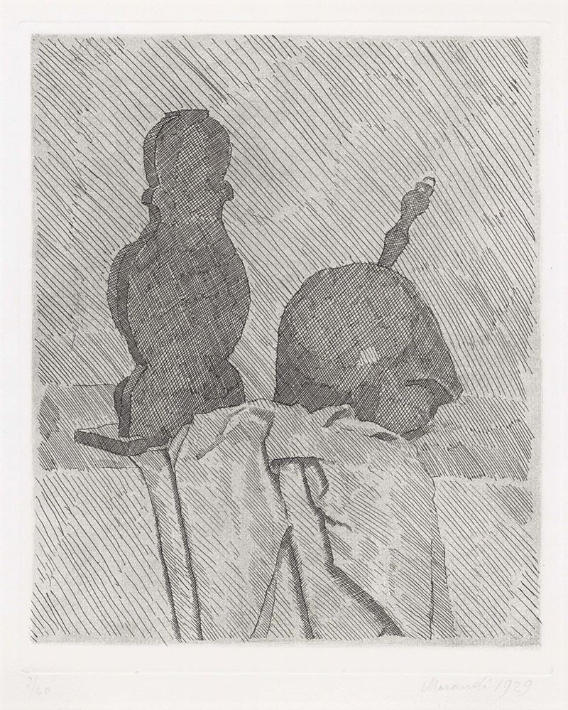 Giorgio Morandi - Natura Morta con Due Oggetti e un Drappo su un Tavolo