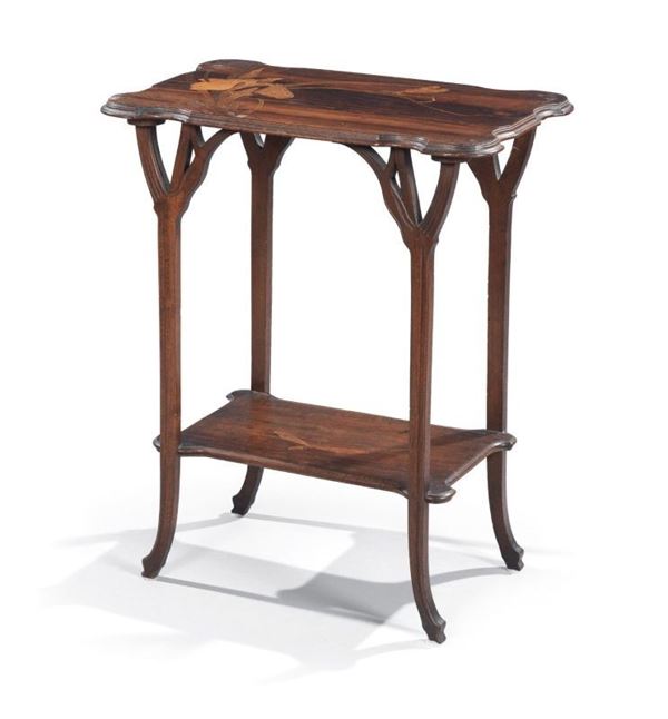 Tavolo liberty lastronato e intarsiato in legno di mogano, palissandro e legno chiaro