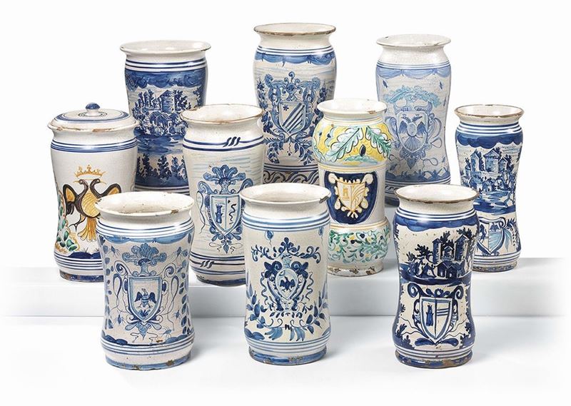 Dieci Grandi Albarelli in Maiolica