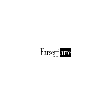 Lampada da tavolo con base in metallo argentato
