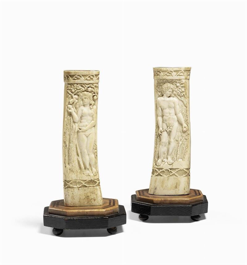 Coppia di Bassorilievi in Osso Raffiguranti «adamo» ed «eva», Stile Neoclassico