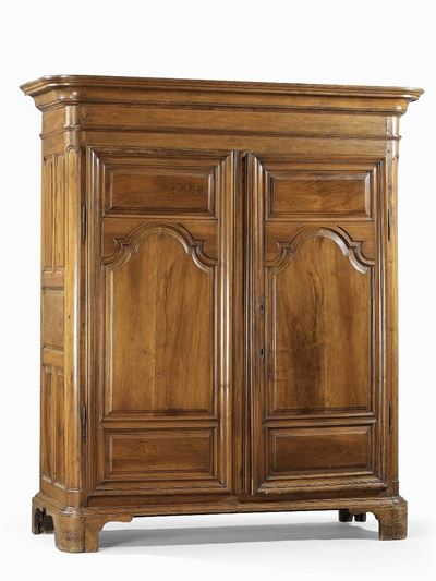 Grande Armadio in Legno di Noce