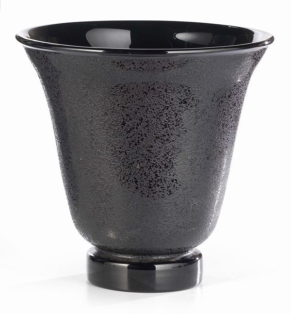 Grande vaso a campana in vetro nero