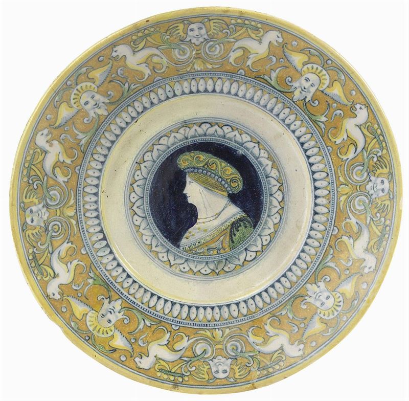 Piatto Muliebre in Maiolica Policroma