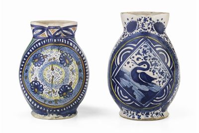 Due Brocche in Maiolica Policroma