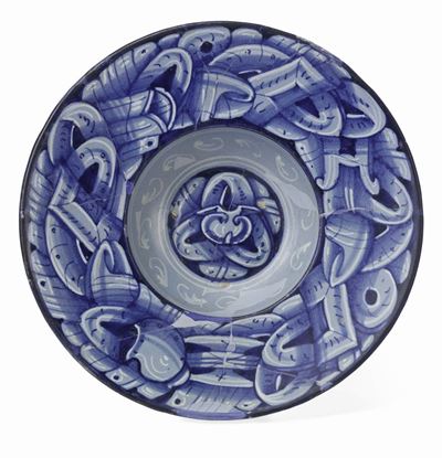 Piatto in Maiolica Bianco Blu su Fondo "berrettino"