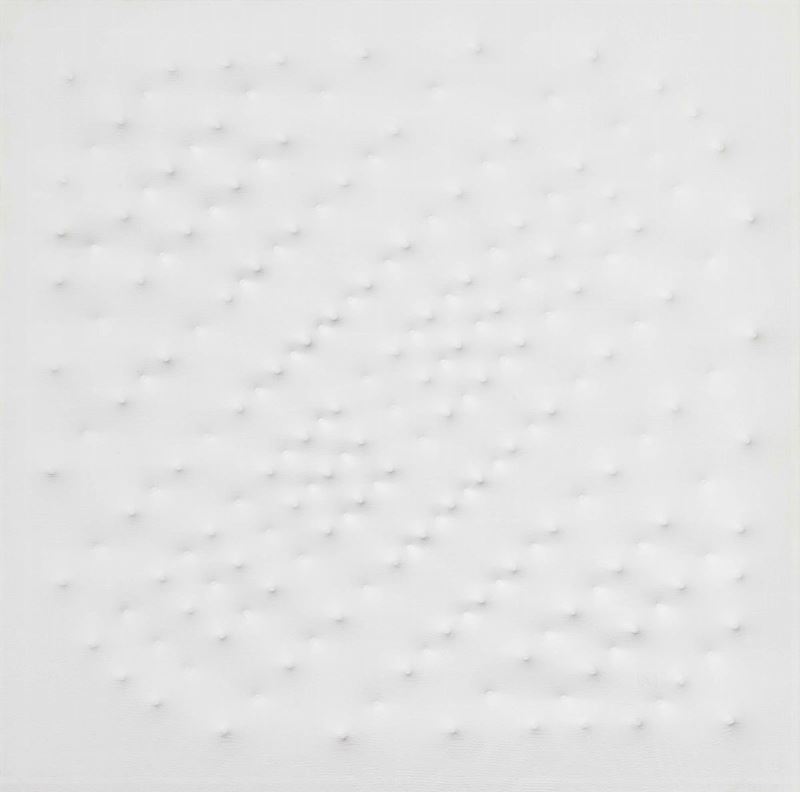 Enrico Castellani - Superficie Bianca