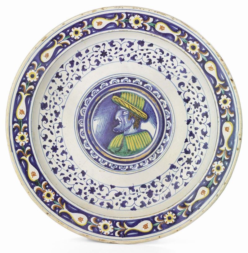 Largo Piatto in Maiolica Policroma