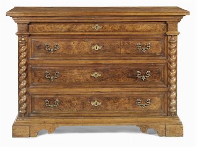 Cassettone in Legno di Noce