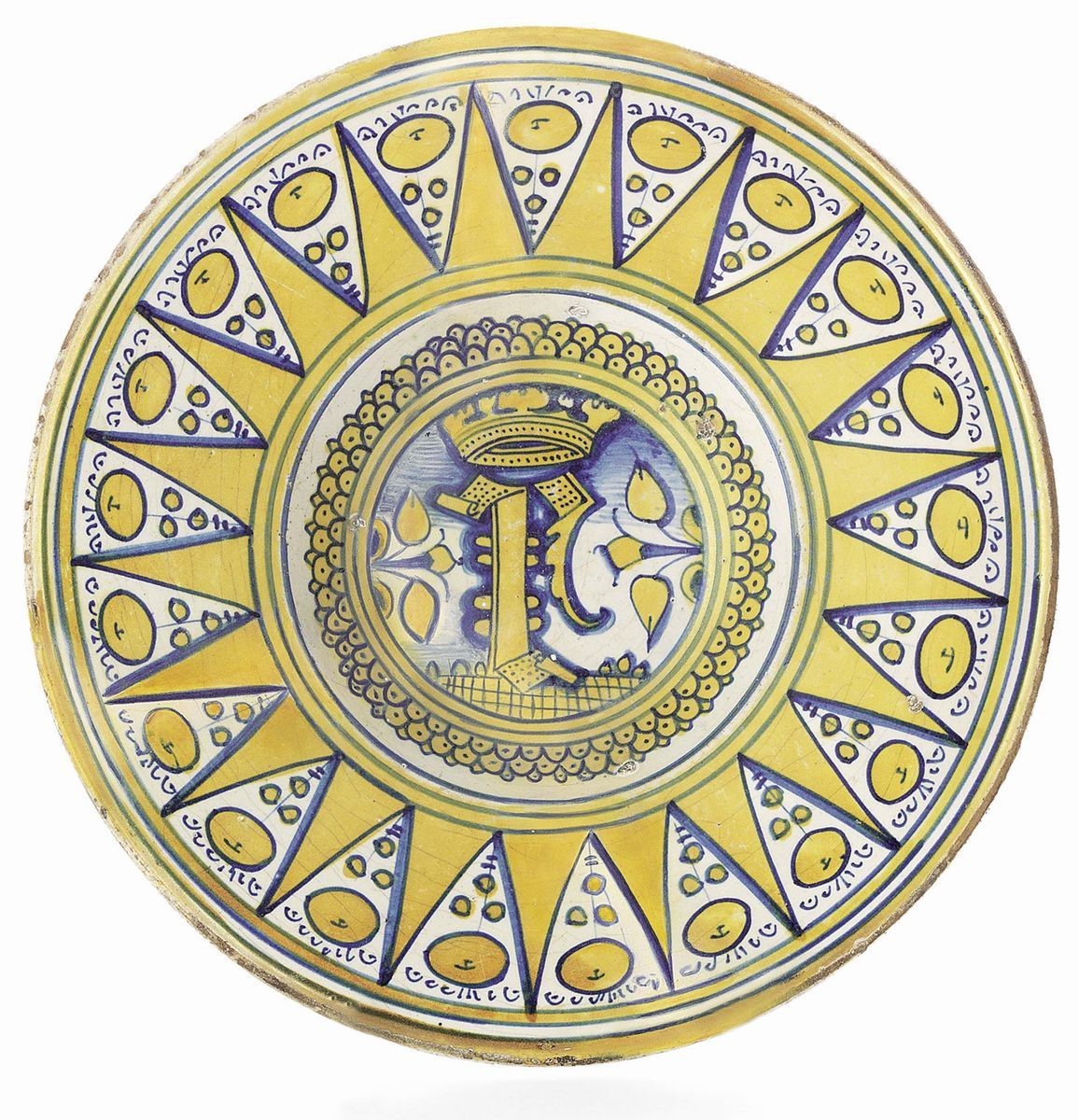 Tre Piatti in Maiolica Policroma