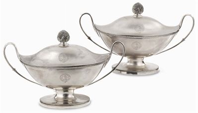 Coppia di Antiche Zuppiere in Argento