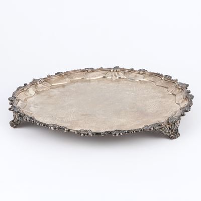 Thomas Richards (?), Salver in argento, manifattura inglese, Londra 1832