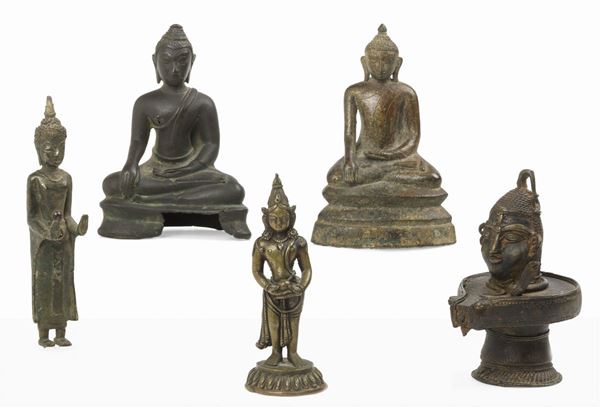 Cinque statuette in bronzo