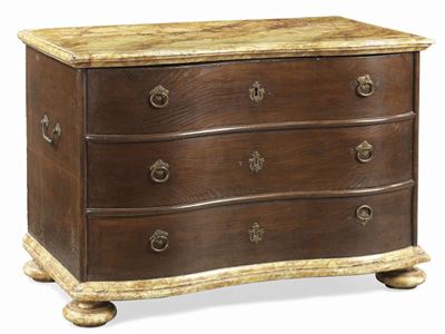 Cassettone in Legno Laccato