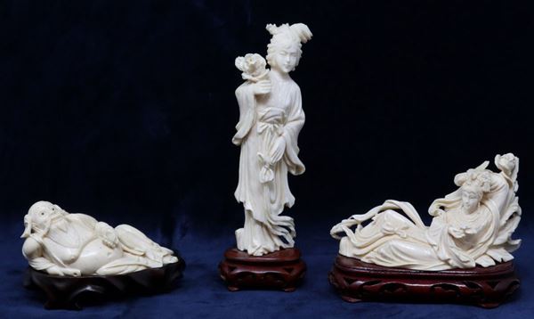 Tre sculture cinesi in avorio